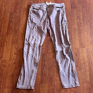 Altered state Mauve Jeans distressed size 7/28